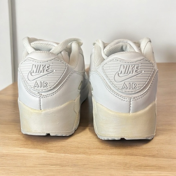 New pair of Nike AirMax - NIB NEVER WORN!! - Picture 2 of 2